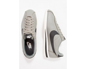 Nike Classic Cortez Se Schuhe Low NIKt19y-Grau