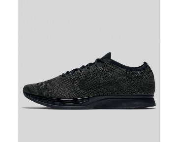 Damen & Herren - Nike Flyknit Racer Triple Schwarz