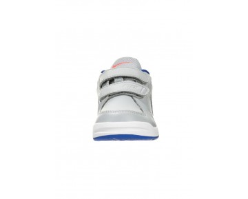 Nike Performance Pico 4 Schuhe Low NIK4s98-Grau