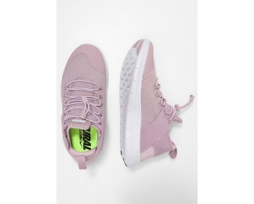 Nike Performance Free Run Commuter 2 Schuhe Low NIK0s3a-Lila