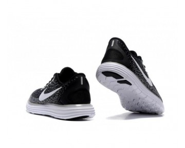 Nike Free RN Distance Sneaker-Unisex